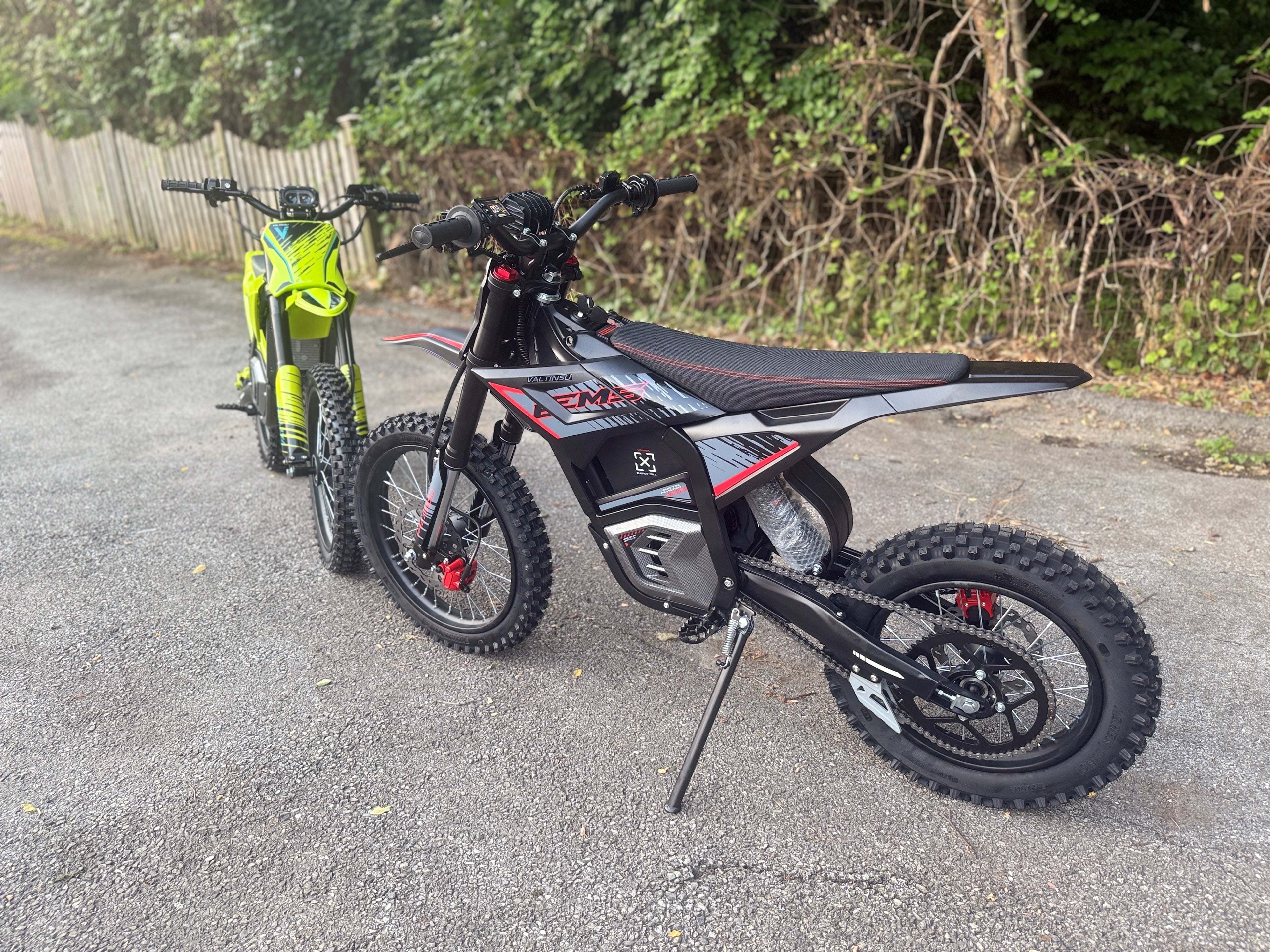 Valtinsu EM5 Pro 60V Electric Dirt Bike